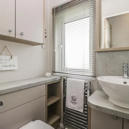 Swan Haven 그레인지오버샌즈